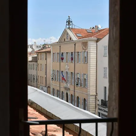 Sade - Central, Charming, For 6 Antibes