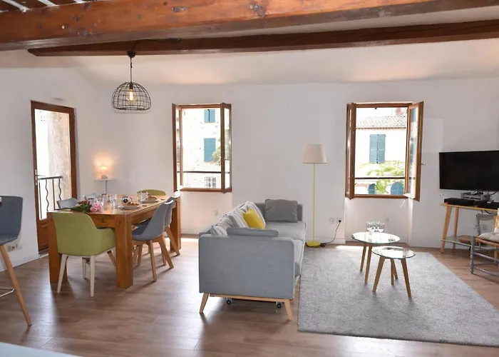 Apartment Sade - Central, Charming, For 6 Antibes