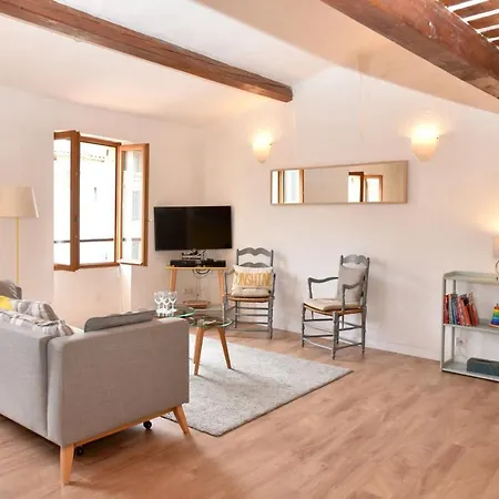 Sade - Central, Charming, For 6 * אנטיב