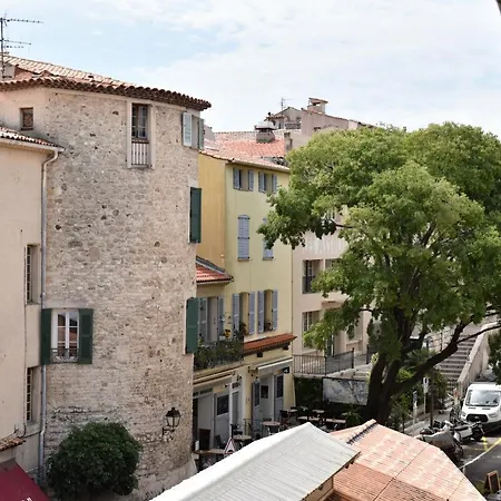 Sade - Central, Charming, For 6