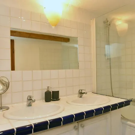Apartment Sade - Central, Charming, For 6