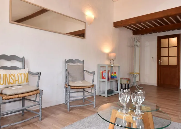 Sade - Central, Charming, For 6 Lejlighed Antibes