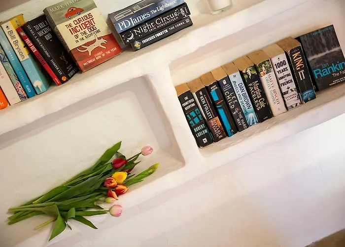 Sade - Central, Charming, For 6 Lejlighed