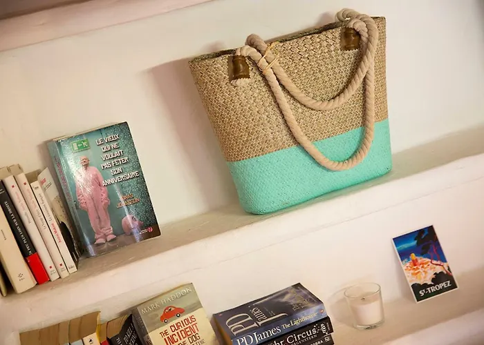 Sade - Central, Charming, For 6 Lejlighed